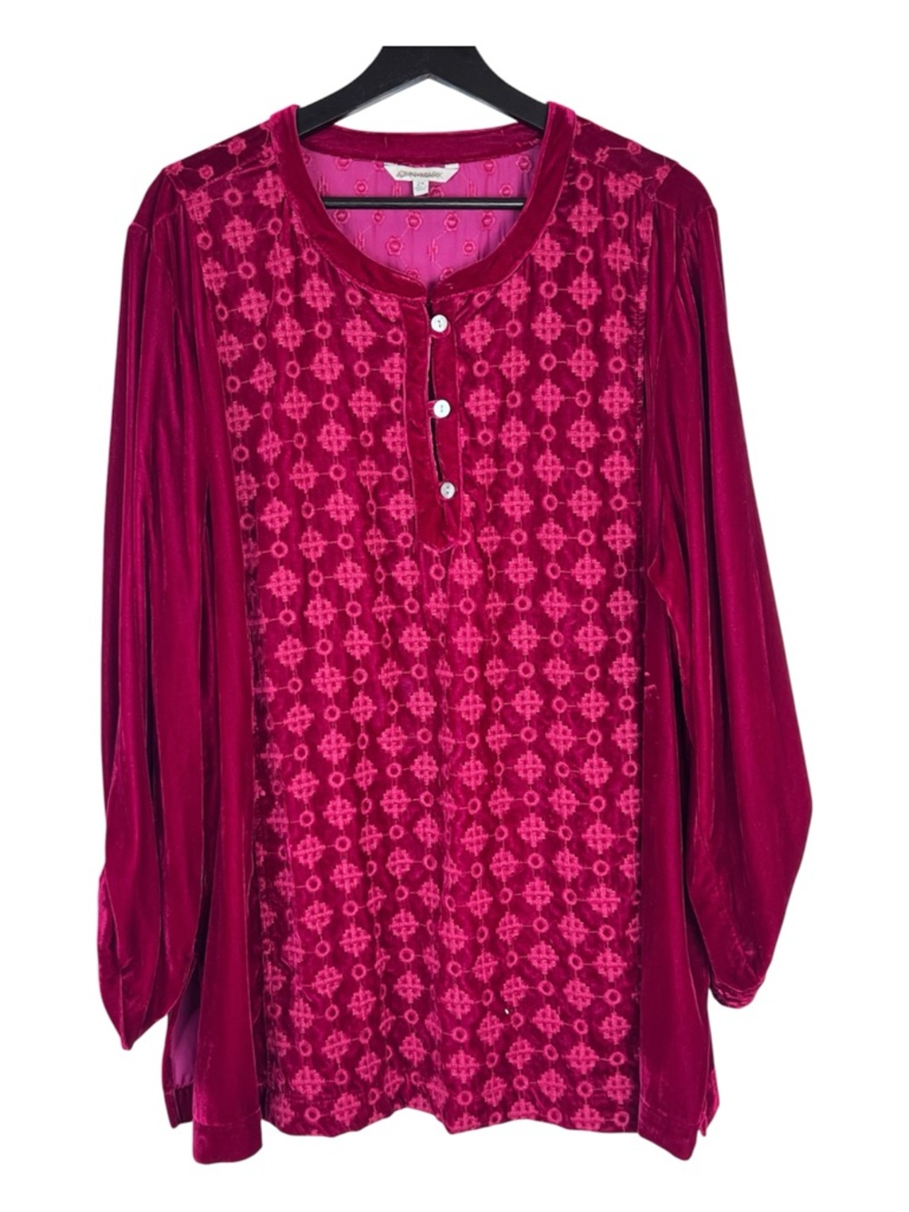 EUC JOHN. MARK Plus Red Embroidered Velvet 3/4 Sleeve Peasant Blouse